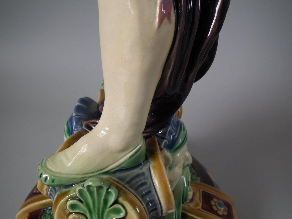 photo vinterior Minton Majolica Tudor Figure Candelabra