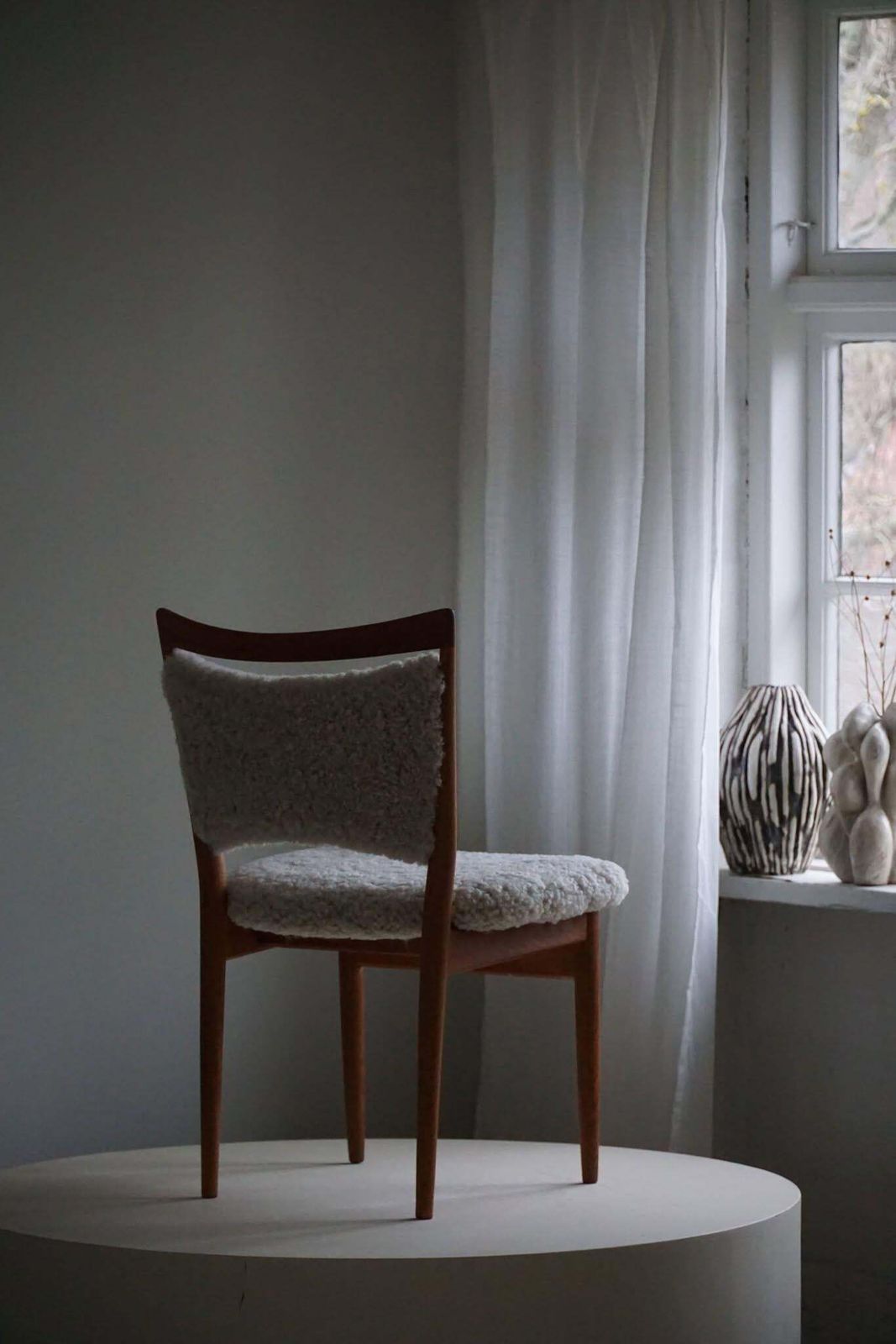 Danish Modern, Set Of 6 Chairs In Oak & Lambswool, Model Sw86 By Finn Juhl, 1953 photo Furniture