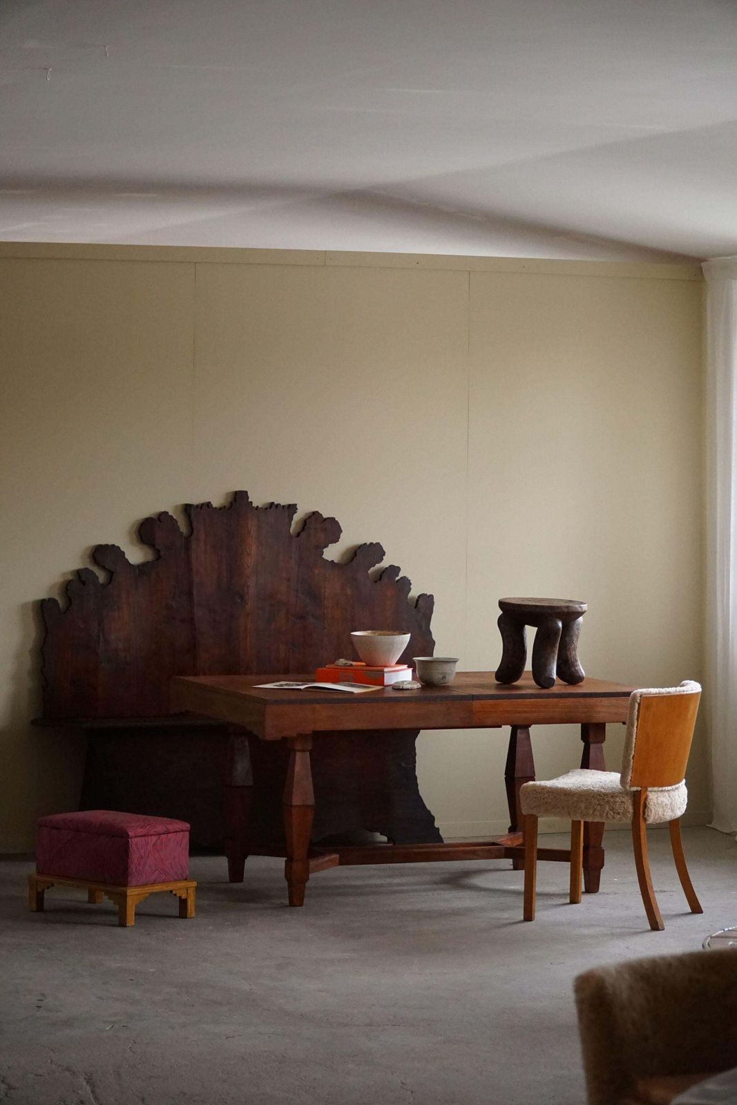photo furniture Art Deco Dining Table In Teak, With Butterfly Leaf, Danish Cabinetmaker, 1940s
