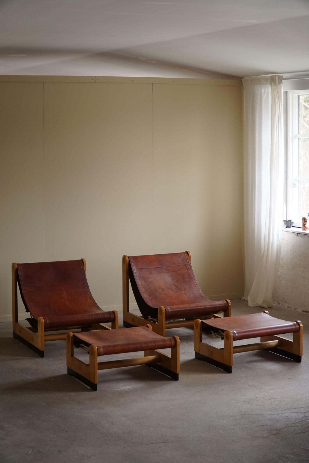 Francesco Lucianetti, Lounge Chairs In Leather & Elm, Italian Modern, 1960s photo Furniture