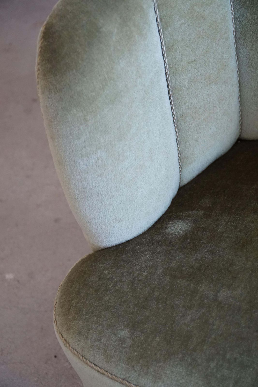 Danish Midcentury, Curved Club Chair, Viggo Boesen Style, 1940s photo 3068.0