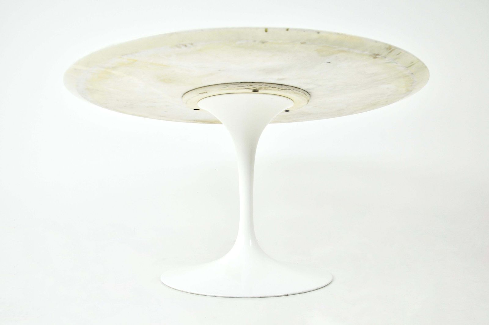 Tulip Dining Table By Eero Saarinen For Knoll International, 1960s photo vinterior