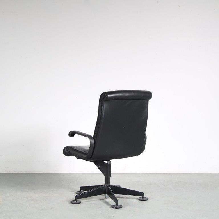 1980s Conference Chair By Richard Sapper For Knoll International, USA photo 367.0