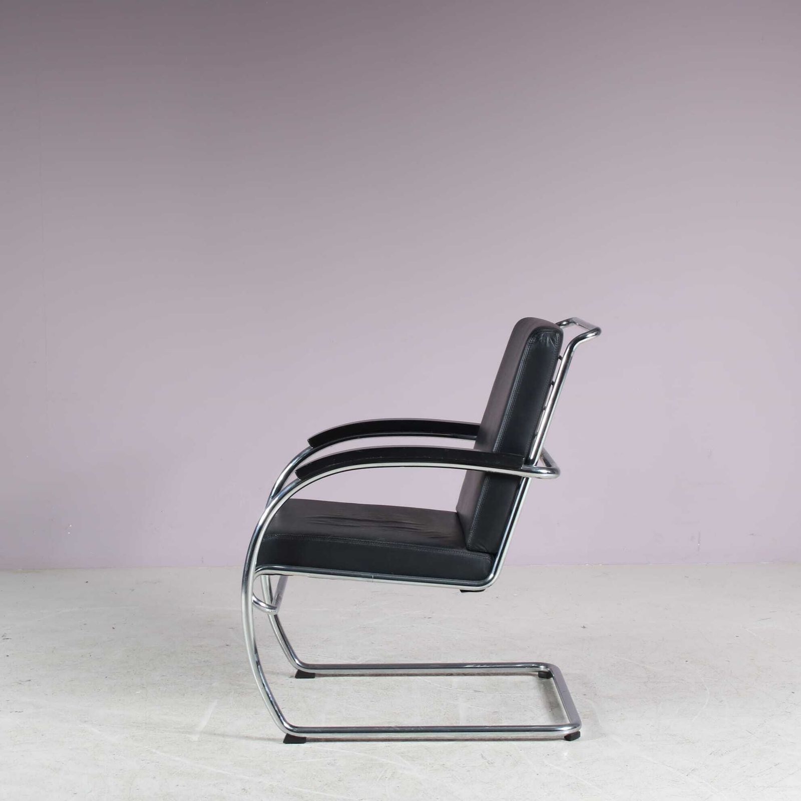 photo furniture 1980s “Ks46” Chair By Anton Lorenz For Thonet, Germany