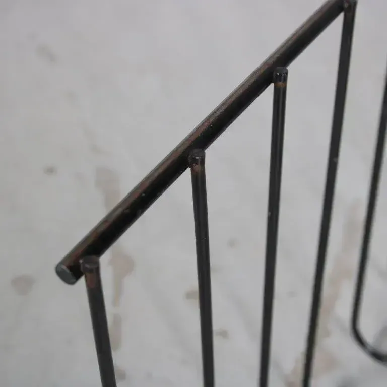1970s Magazine Rack By Francois Arnal For Atelier A, France photo vinterior