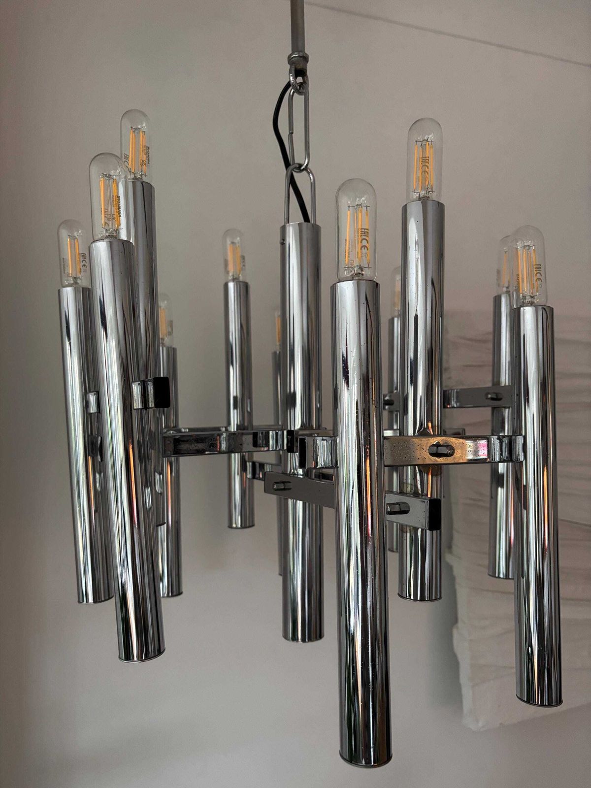 Iconic Mid Century Italian 12 Bulbs Chandelier By Gaetano Sciolari For Lightolier, 1970's photo 950.0