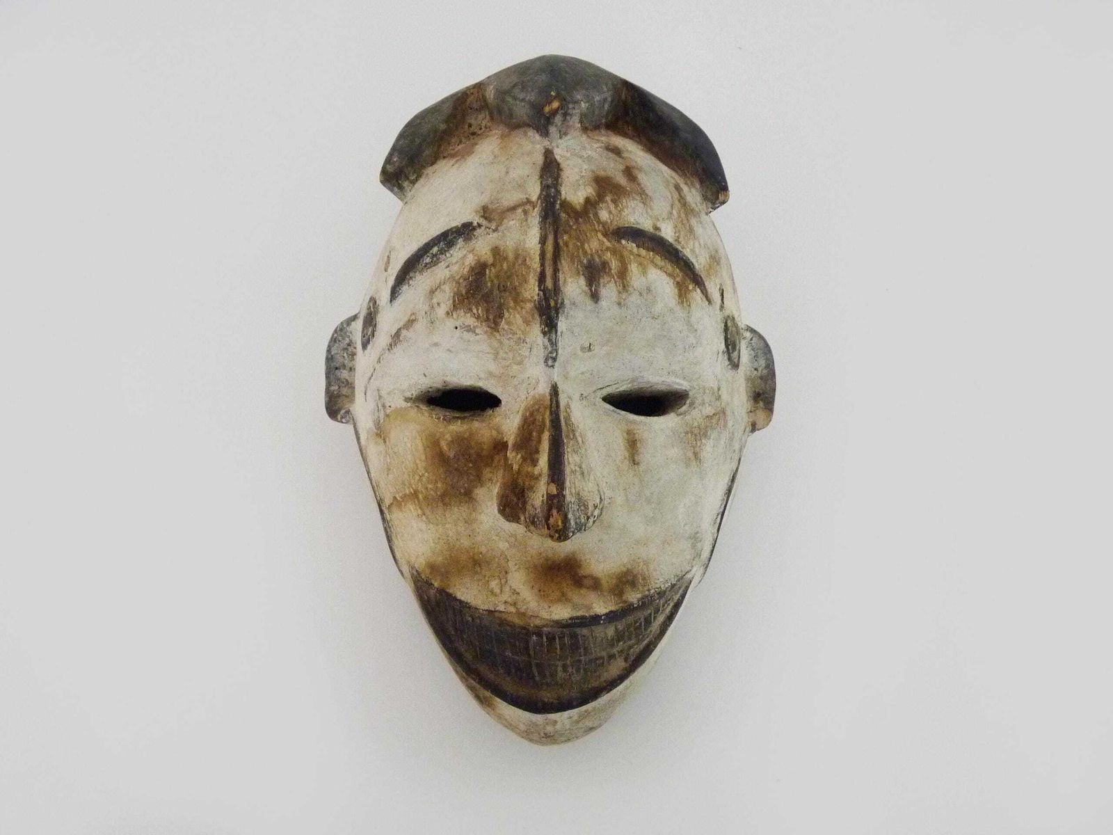 Face Mask Okua Idoma Nigeria. First Art. African Art. 70s
