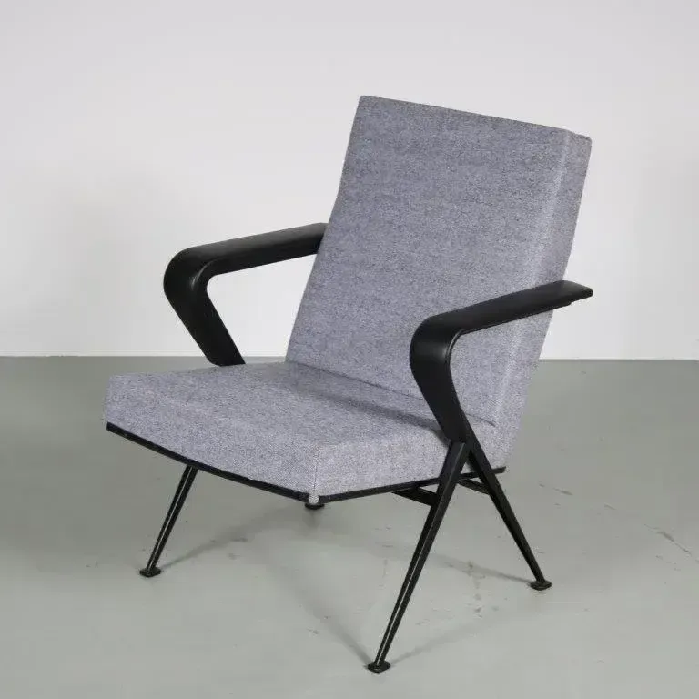 “Repose” Chairs By Friso Kramer For Ahrend De Cirkel, Netherlands 1960 photo for sale