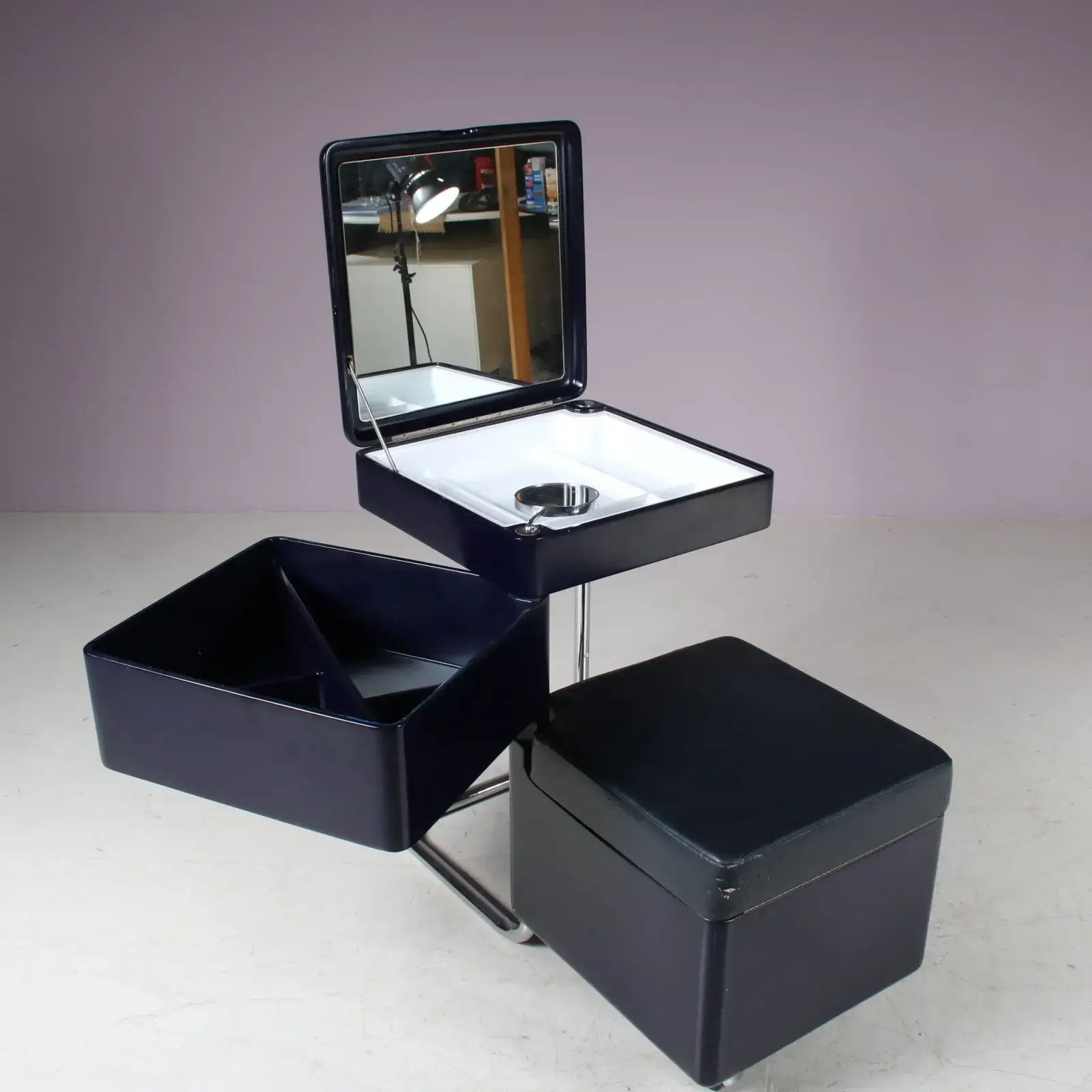 2165.0 “Ciarly” Dressing Table By Carlo Urbinati For Tulli Zuccari, Italy 1970 photo