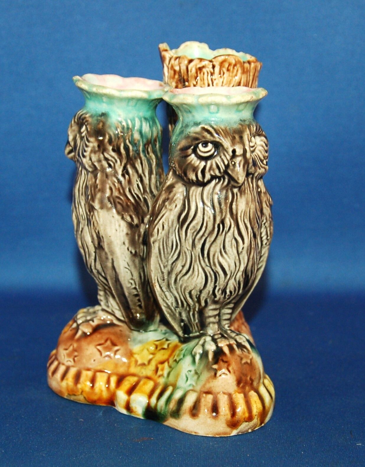 photo furniture An Antique 19th Century Majolica Porcelain Dual Owl Bird Posy Vase