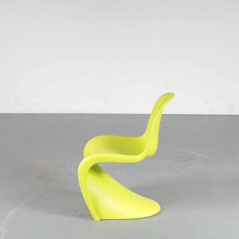 2000s Children Chair By Verner Panton For Vitra, Germany photo vinterior