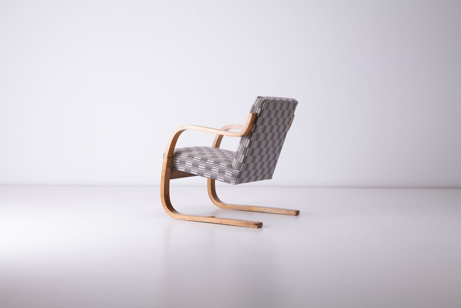 Alvar Aalto Armchair Model 34, Finmar, 1st Production 1933 photo furniture