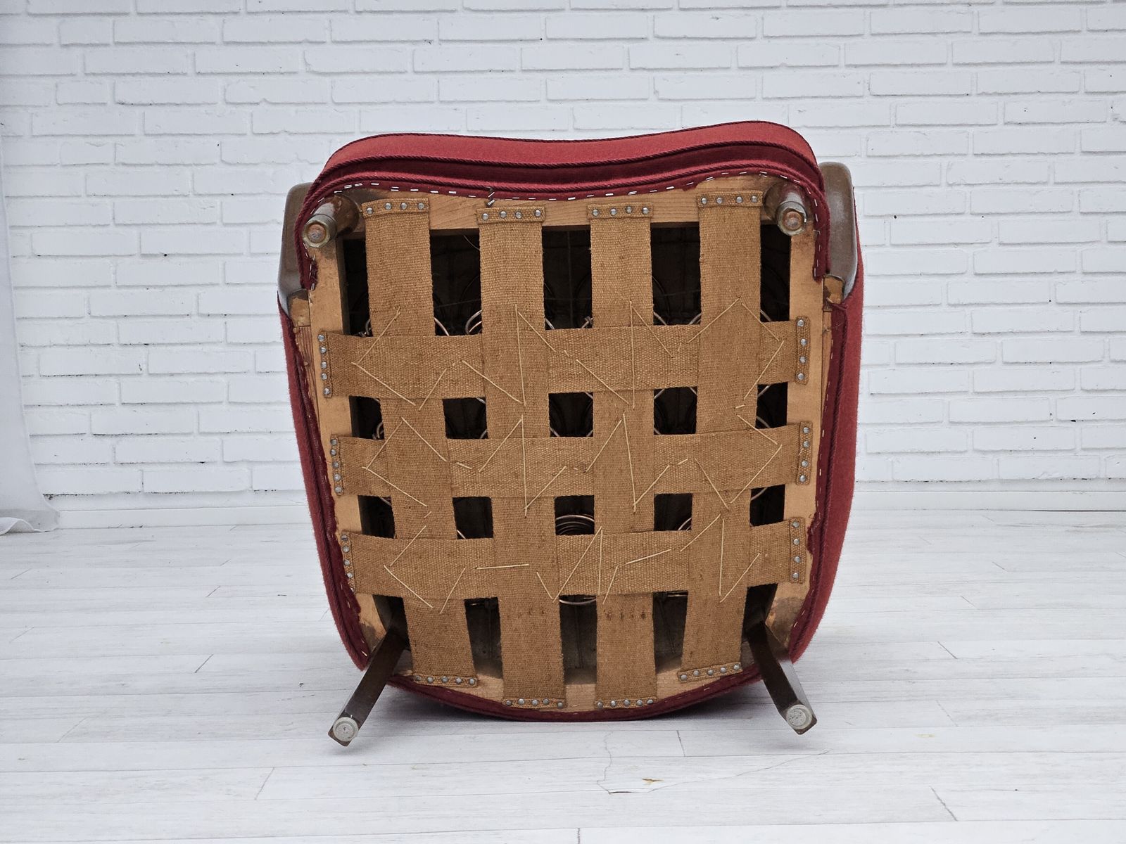 photo furniture 1960s, Danish Armchair By Alfred Christensen, Red Furniture Wool Fabric, Original Condition.