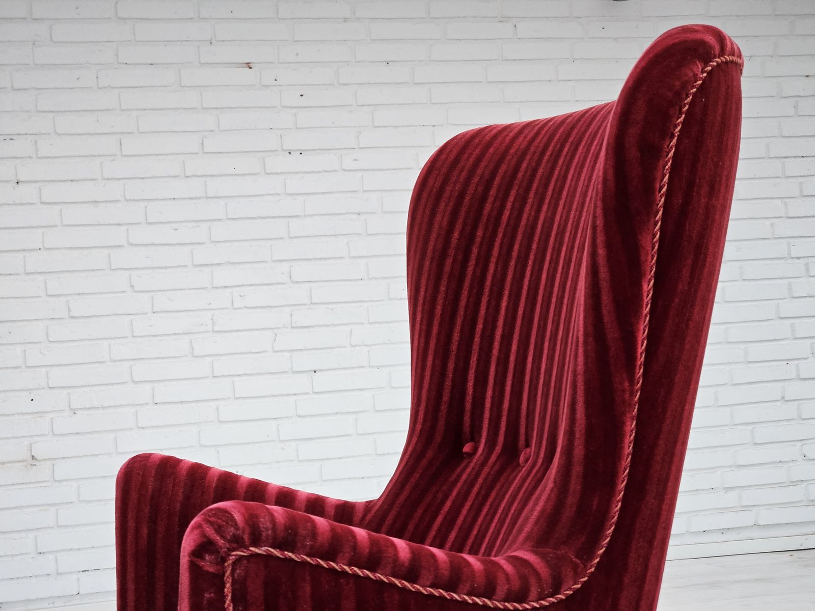 1090.0 Ca. Jaren 1960, Deense Fauteuil In Kersrood Meubelvelours, Goede Staat. photo