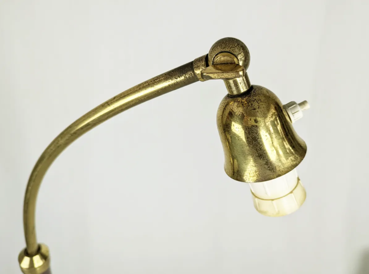 1550.0 Italian Burgundy Metal & Brass 1940s Floor Lamp photo