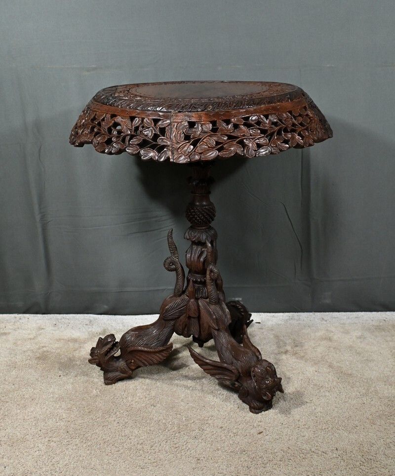 photo vintage Anglo Indian Pedestal Table In Exotic Wood – Late 19th Century