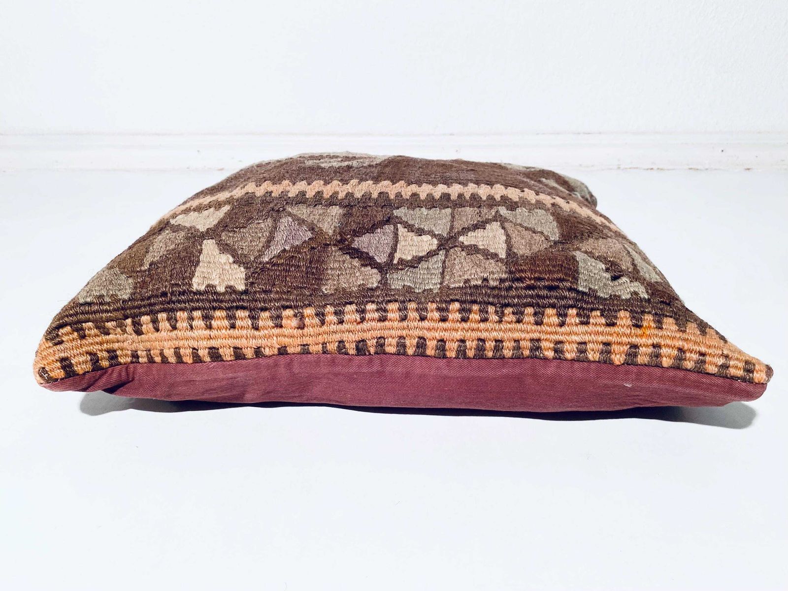 Vintage Kilim Carpet Brown Cushion Cover / 41 X 41 Cm / Handmade Boho Home Decor Turkey photo 70.0