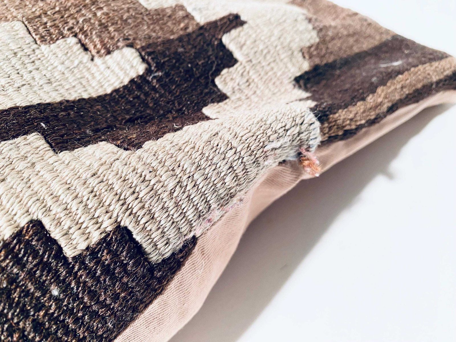 Vintage Kilim Carpet Brown Cushion Cover / 35 X 35 Cm / Handmade Boho Home Decor Turkey photo vintage
