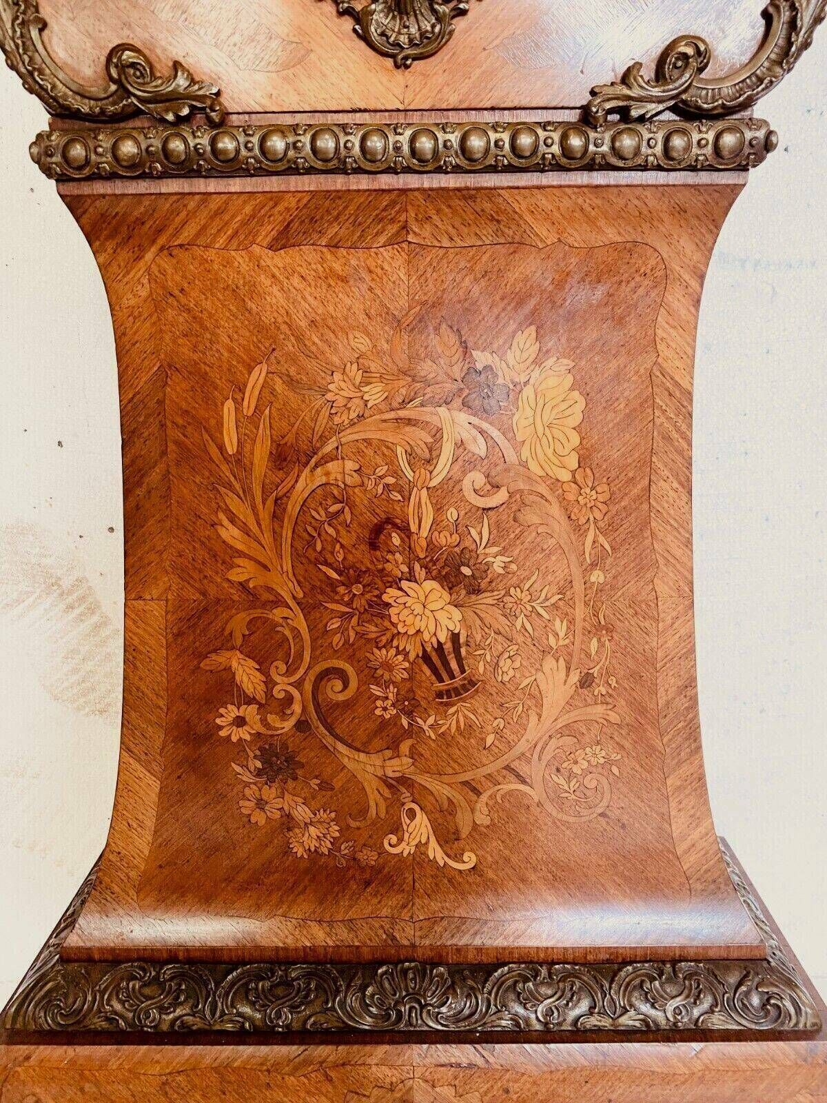 2695.0 Louis XV Style Regulator In Marquetry Beach Wood 20th Century photo