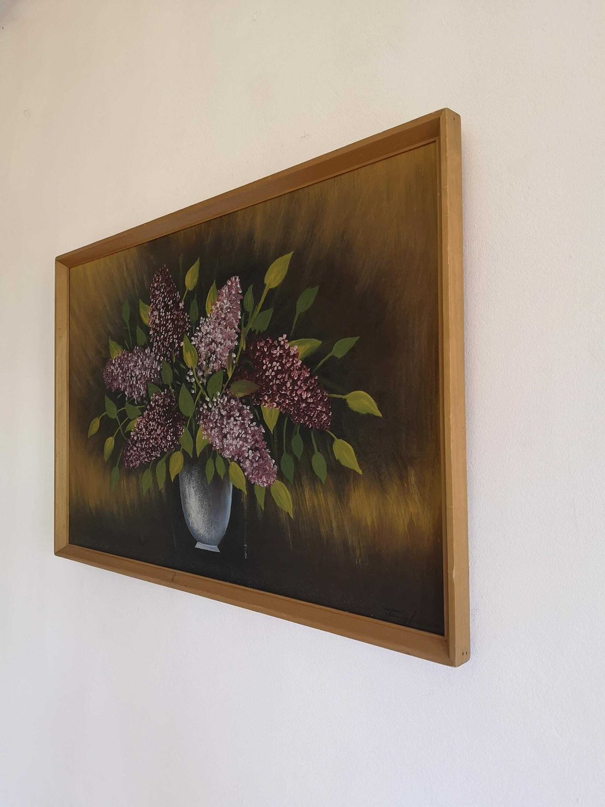 Painting Beautiful Soft Art Of Violet Flowers In Vase Signed Acrylic On Canvas 1950. Neat Rustic Wooden Frame photo vinterior