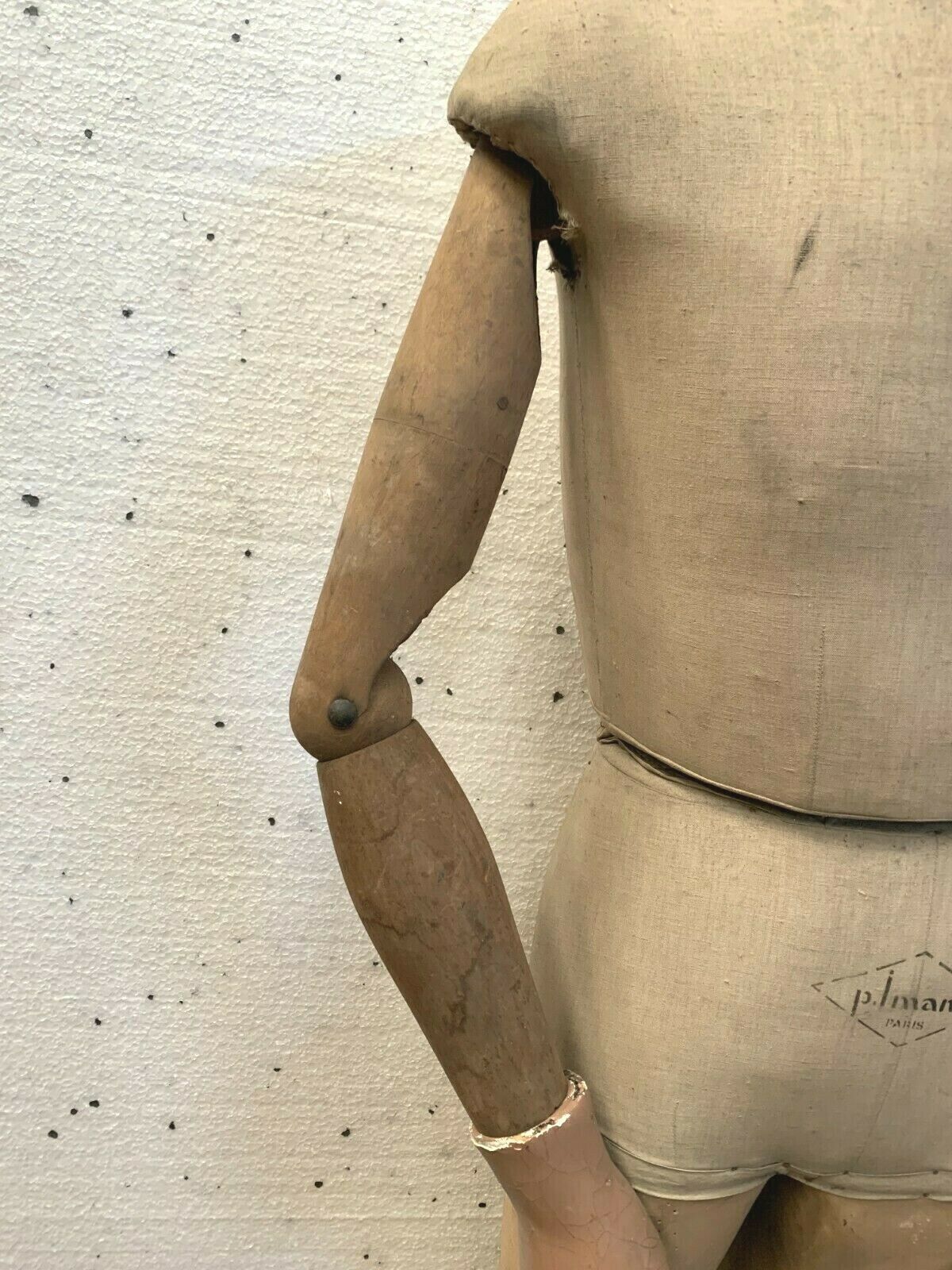 Translation Results Mannequin With Articulated Arm In Wood Maison P  Imans In Paris XX Century photo 935.85