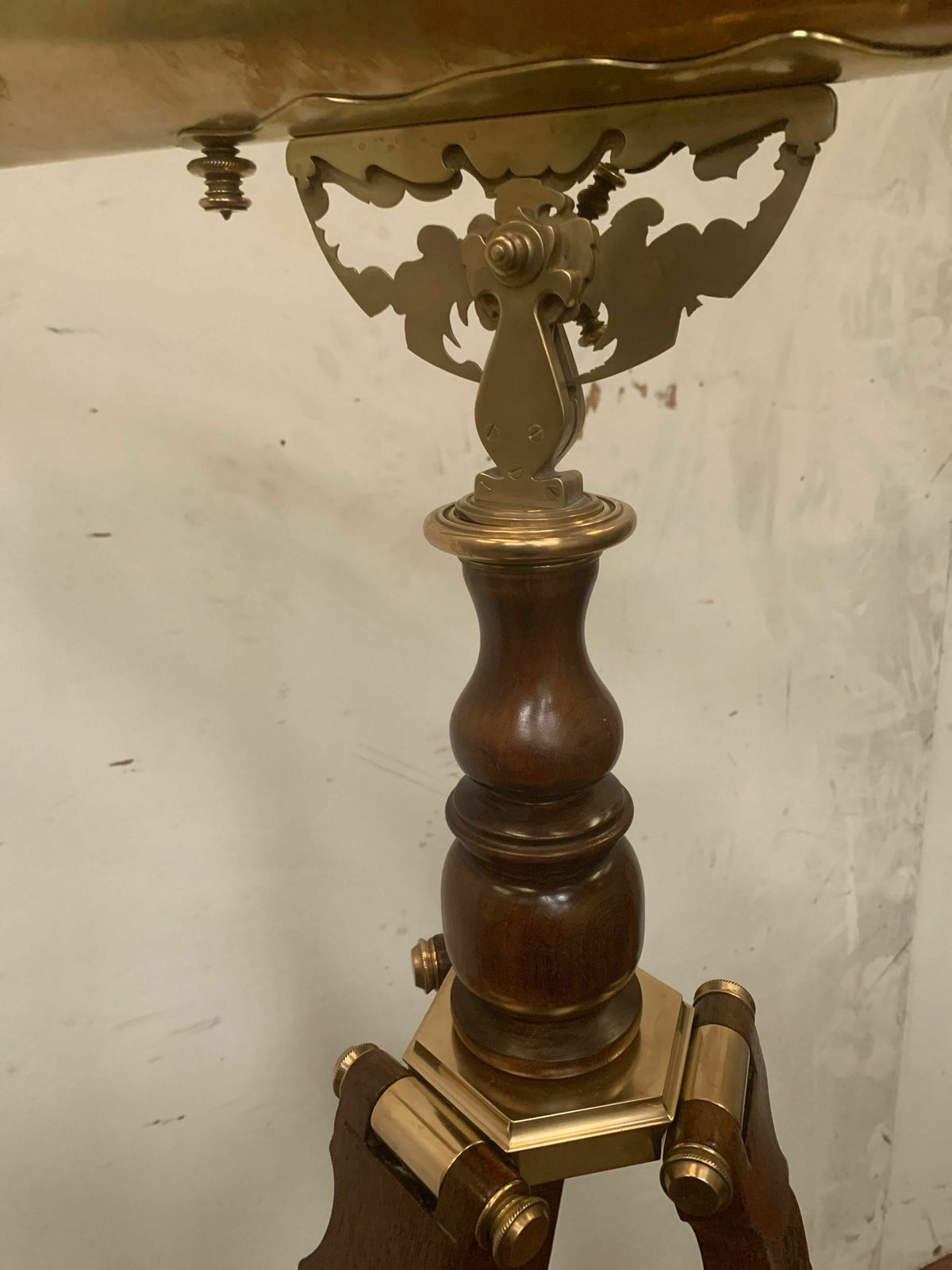 photo for sale Telescope In Brass And Support Foot In Mahogany XX Century