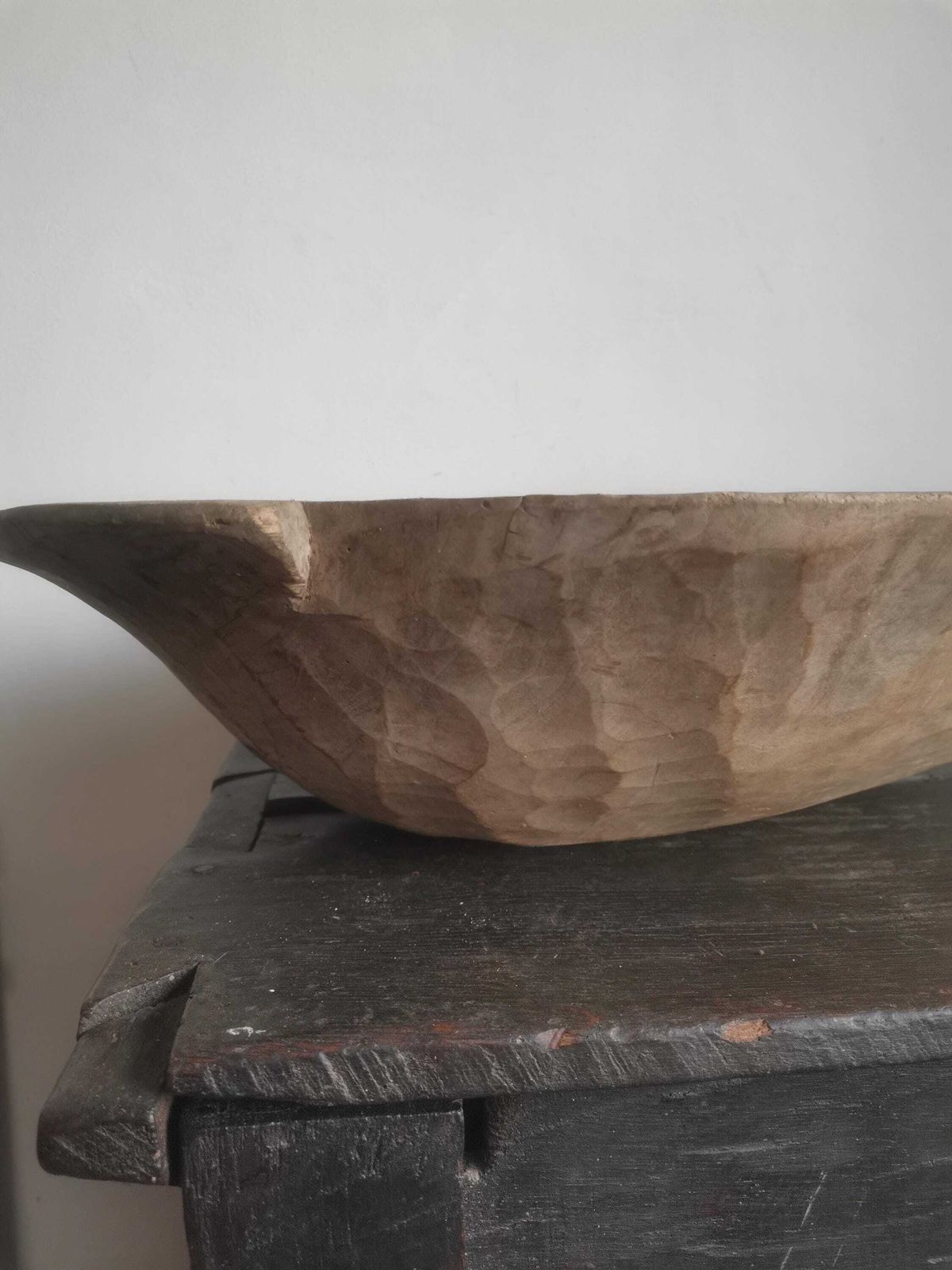 Primitive 1800s Antique Hungarian Wooden Round Dough Bowl. Farmhouse Decor, Primitive Baking Equipment, Solid Elm Wood With Nice Patina photo buy