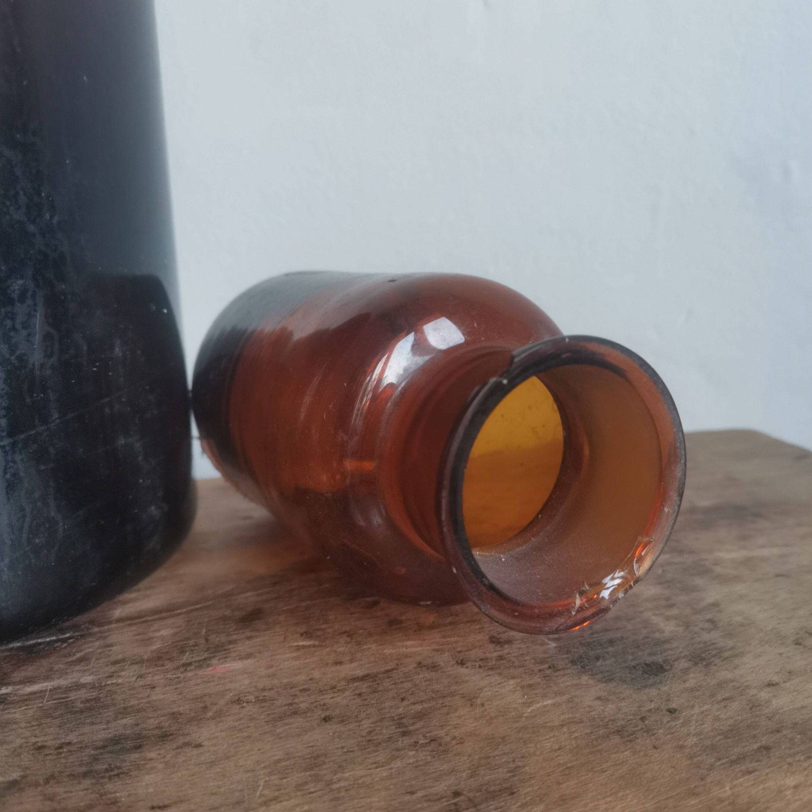 Set Of 2 Apothecary Glass Brown Bottles   Instant Collection Herbal Medicine, Chemical Pharmaceutical Laboratory, Jar Or Vase photo 60.0