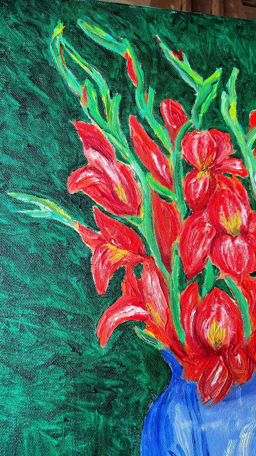 Contemporary Still Life Oil Painting – Red Gladiolus In Blue Vase photo Art