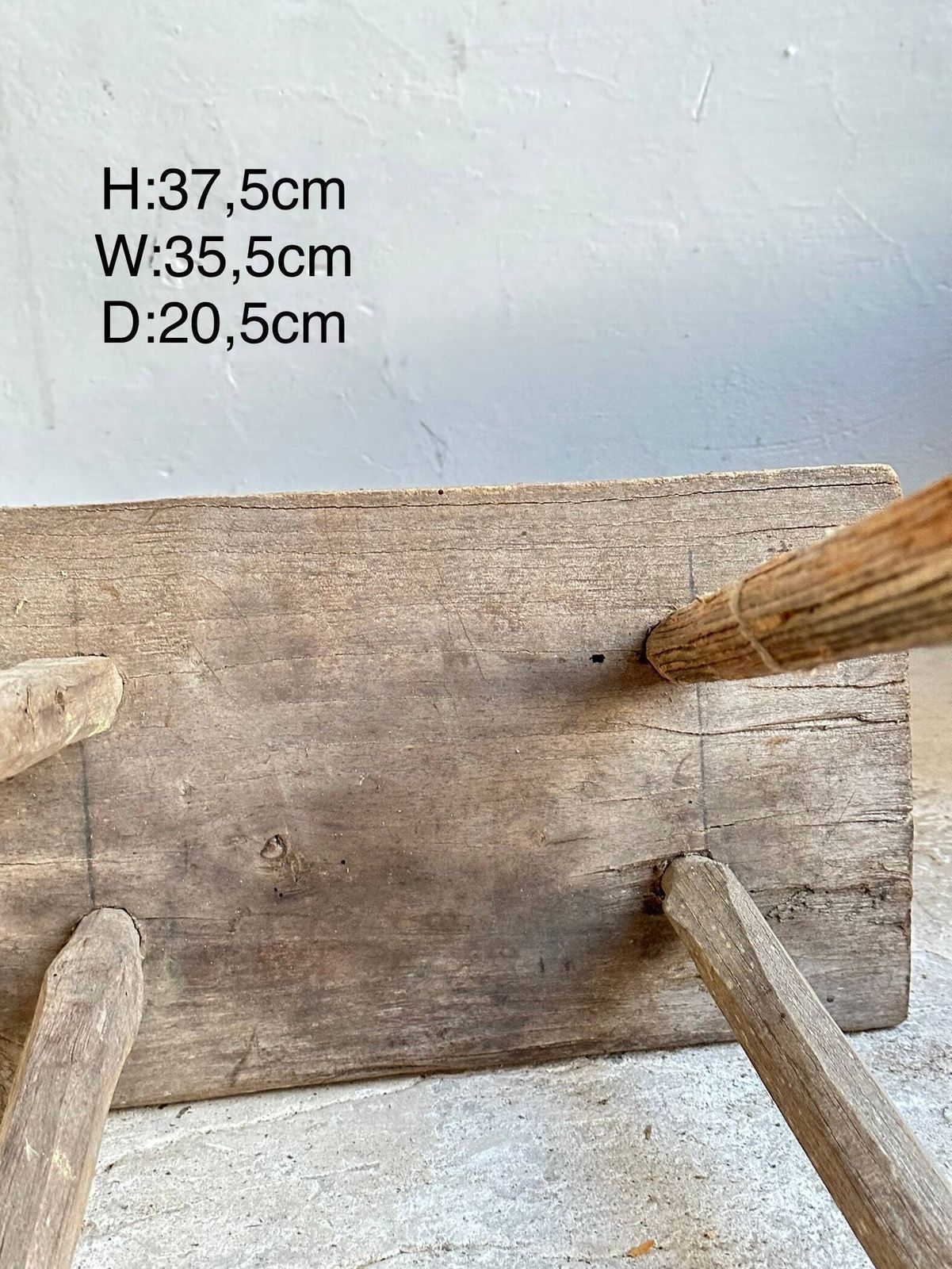 Vintage Rustic Hand Made Milking Stool Or Primitive Bedside Occasional Table. Hand Crafted In The Early 1900, Shabby Gnarly Patina photo vinterior