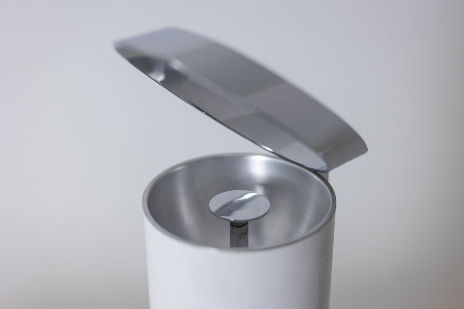 Maison Jansen. Ashtray In Lacquered And Chromed Metal. 1970s. photo Home Decor