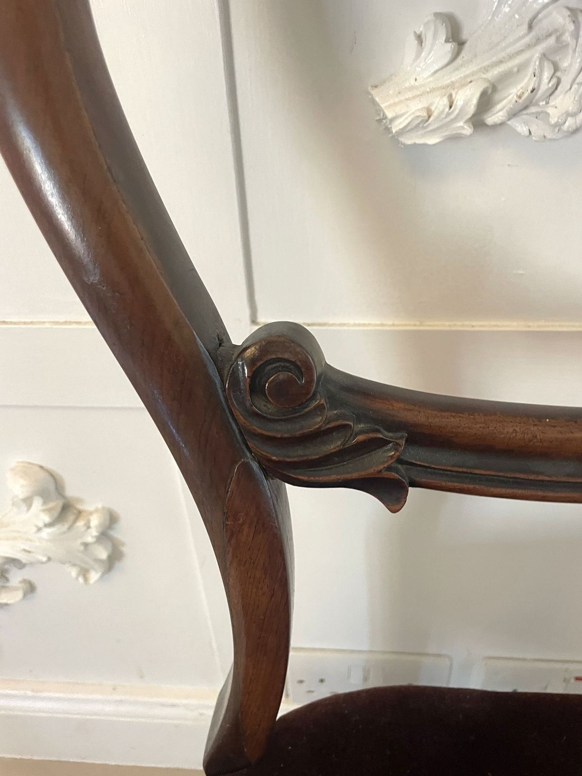 photo furniture Quality Set Of Six Antique 19th Century Rosewood Dining Chairs