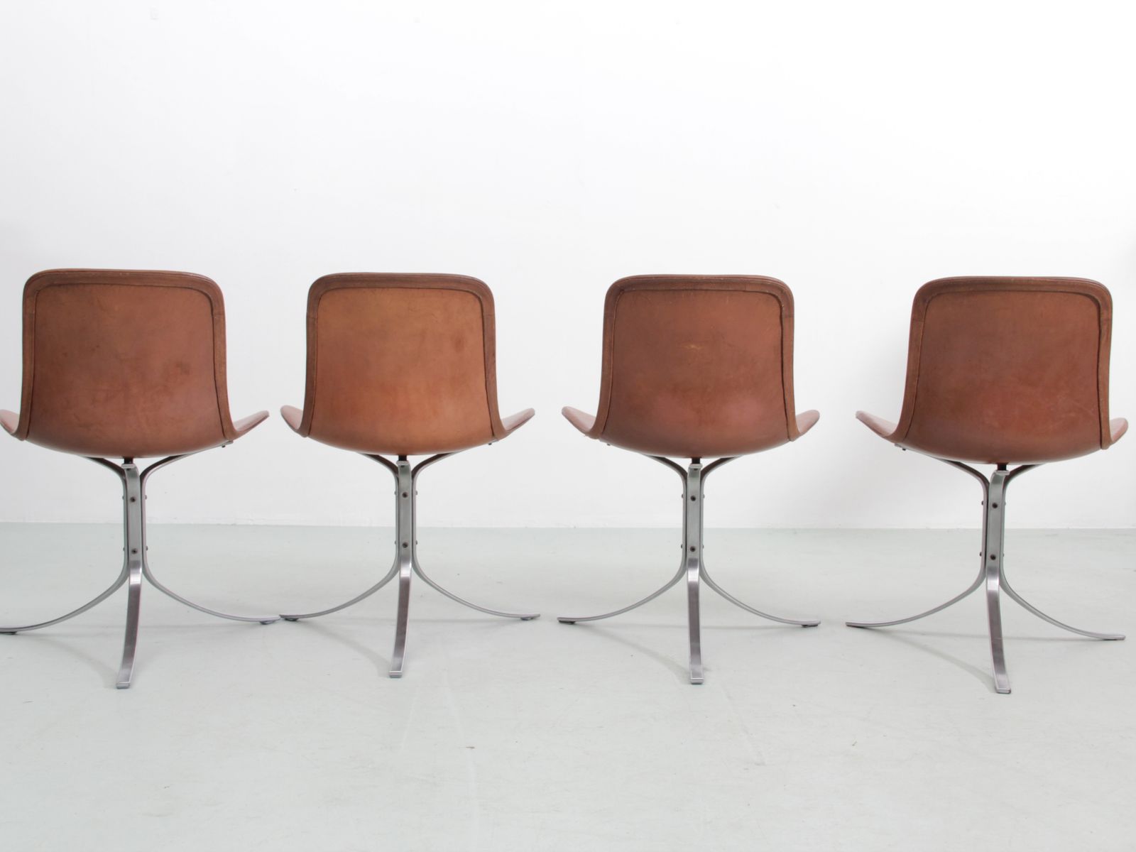 Mid Century Modern Scandinavian Set Of 4 Chairs Pk 9 By Poul Kjaerholm For Kold Christensen photo vinterior