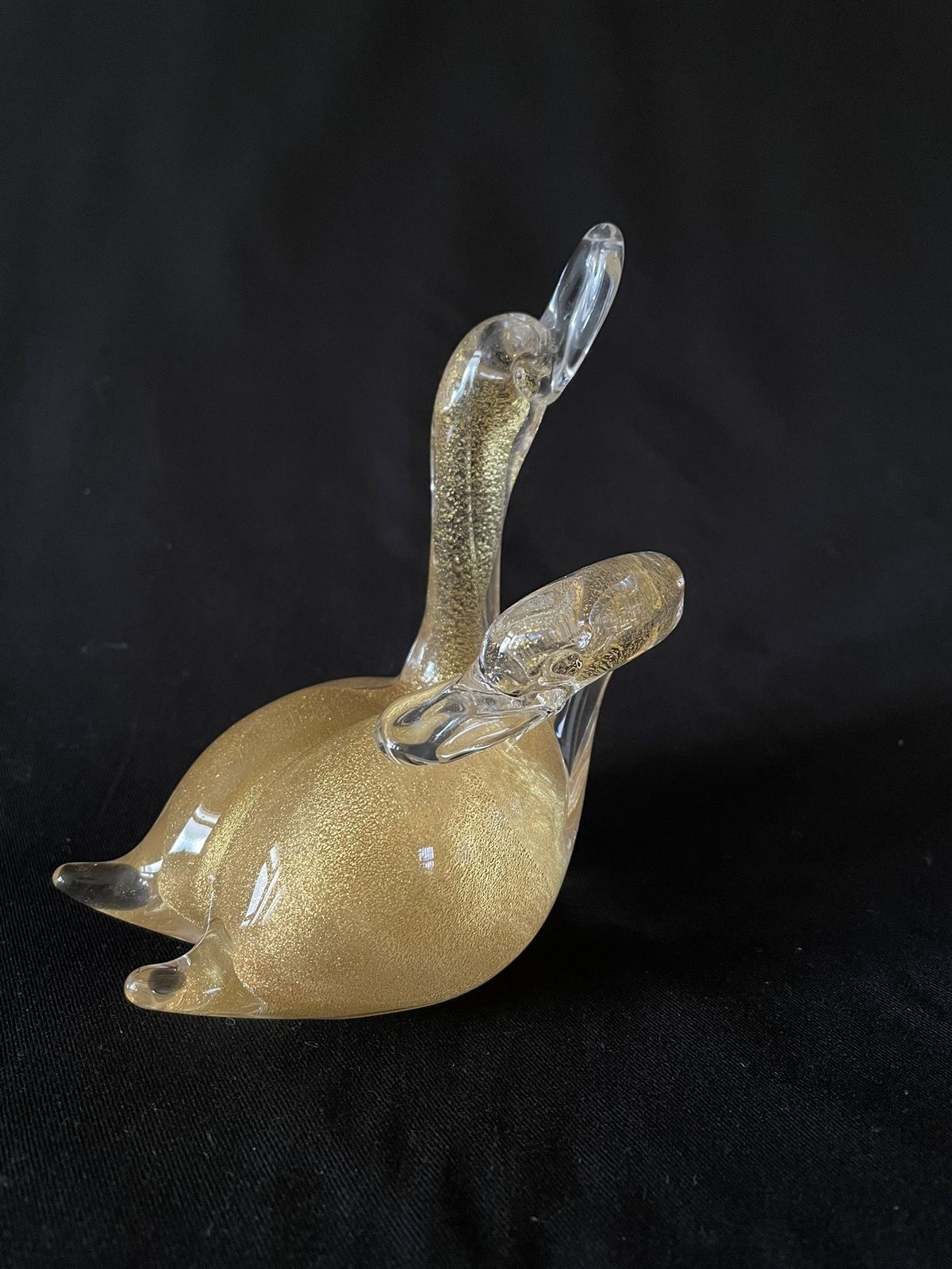Seguso Murano Swans Glass Figurine Inlaid With Gold Leaf Powder, 1980s photo furniture