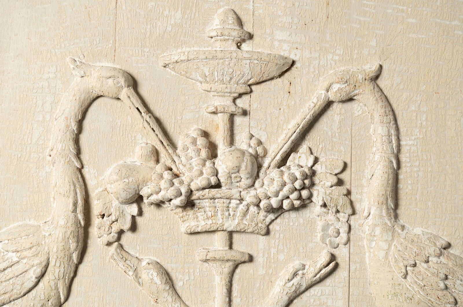 photo furniture Antique Wooden Panel, 18th Century And Earlier