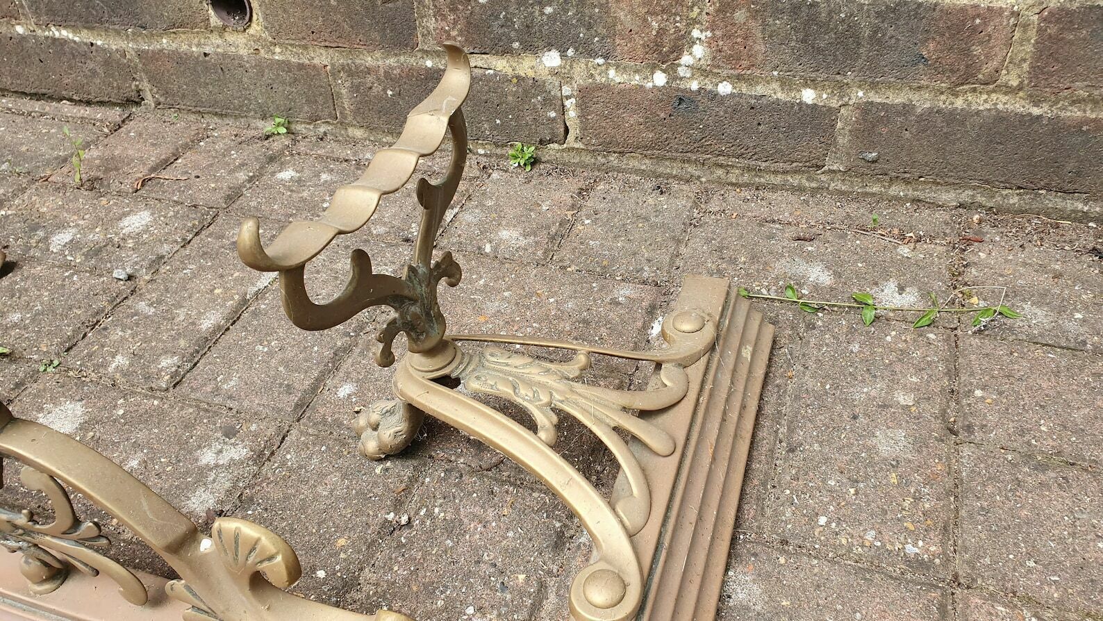 Large Ornate Vintage Ornate Brass Fender Fire Curb Fireplace photo Home Fixtures