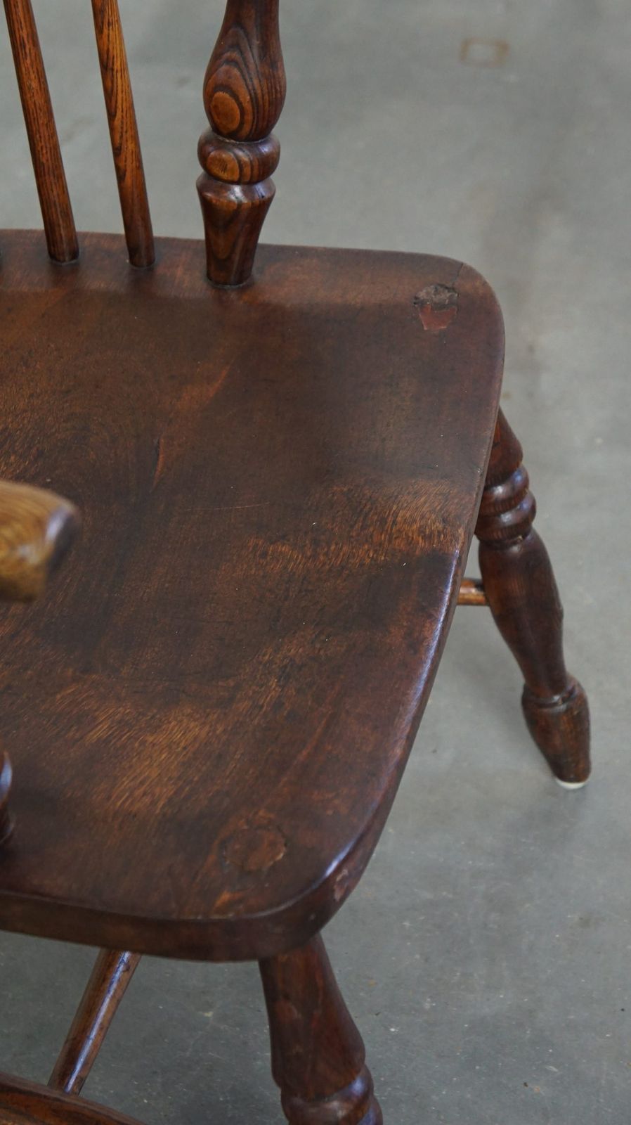 497.2347 Charming, Antique English Highback Windsor Dining Chair With A Beautiful Patina photo