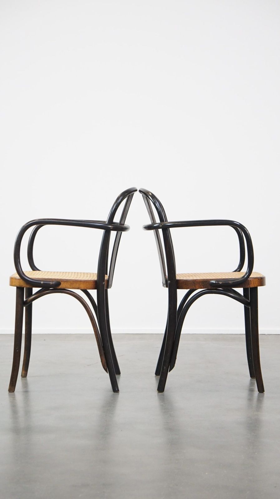 Set Of 2 Vintage Wooden Design Dining Room/Bistro Chairs With Wicker Seat In Thonet Style photo Furniture