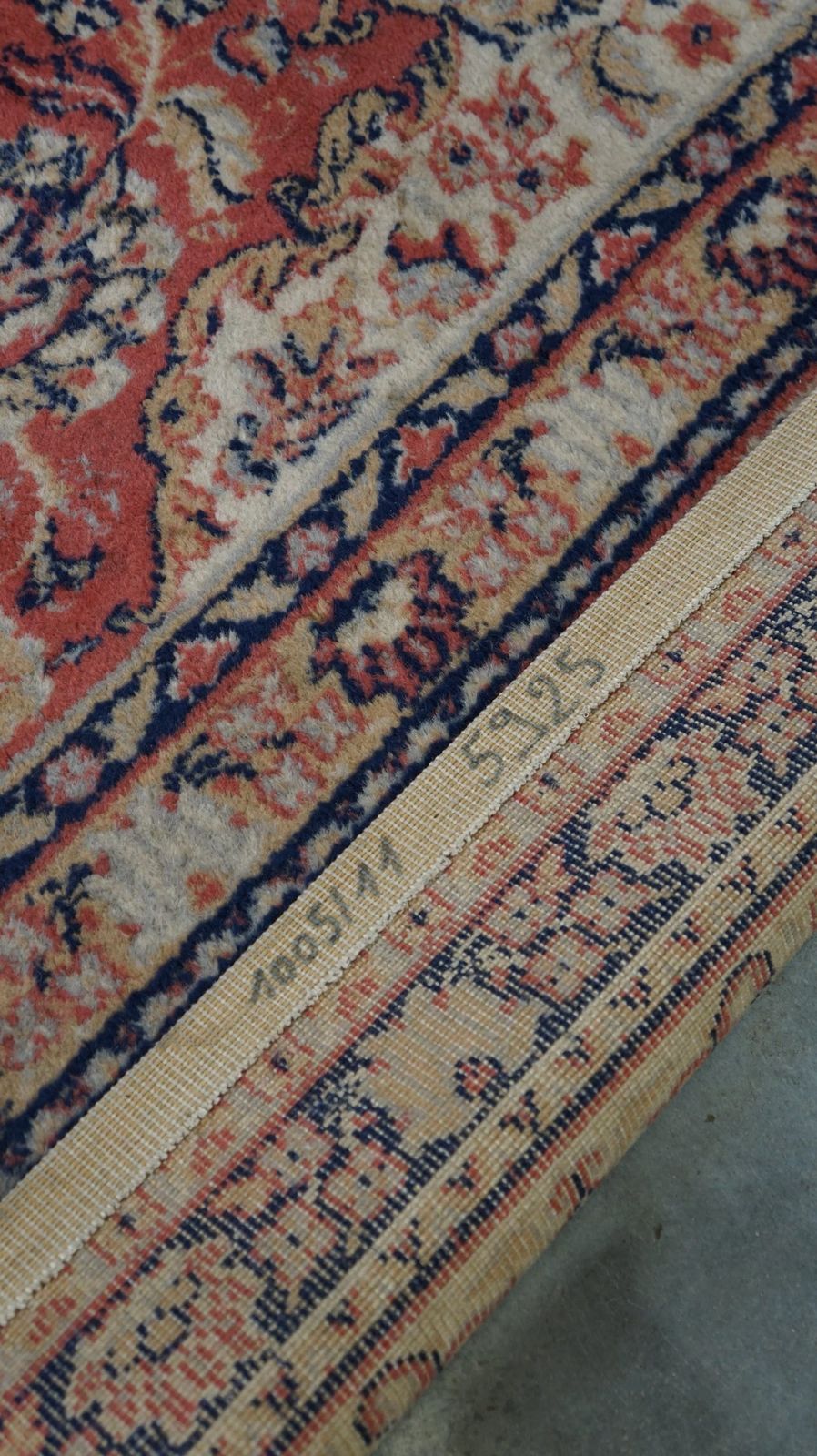 Beautiful Oriental Rug With Cream, Blue, Red And Pink, 246x172cm photo vinterior