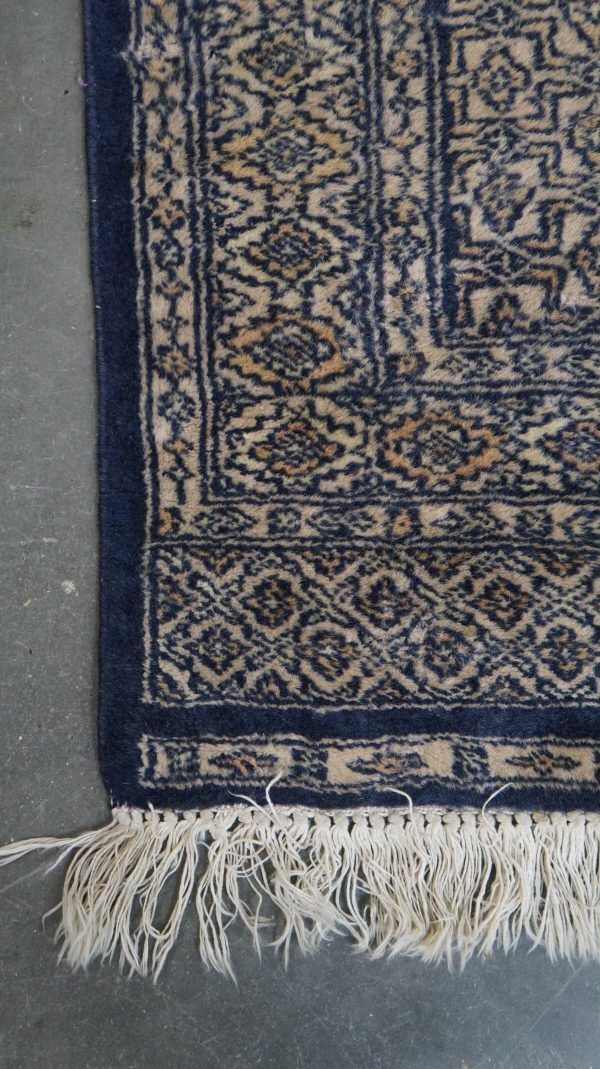 Nice Vintage Oriental Rug In Mainly Blue Tones 130x78cm photo Textiles