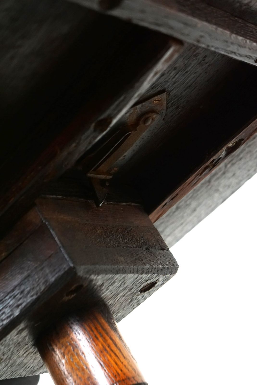 Meubels Antiek Engelse Tilt Top Tafel / Bijzettafel Met Vierkant Blad photo