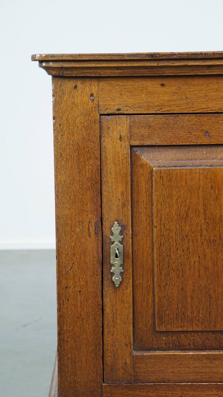 photo for sale Antique English 1 Door Cabinet Side Table From The Mid/Late 19th Century