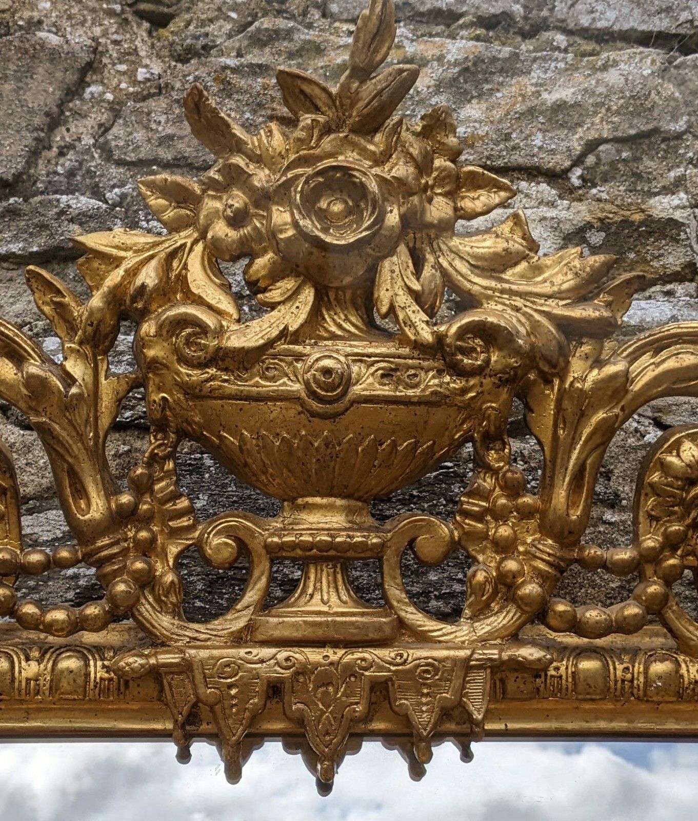 Outstanding French Louis XVI Gilt Mirror photo vinterior