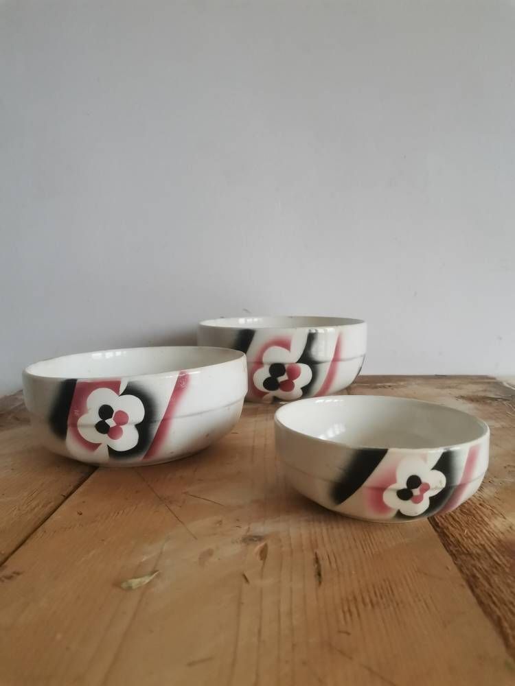 Rare And Collectible Baking Bowls X 3 Granit Hand Paintedceramic Vintage Crafted 60s Hungarian Kitchen Crockery Black Pink White. Nesting photo vinterior
