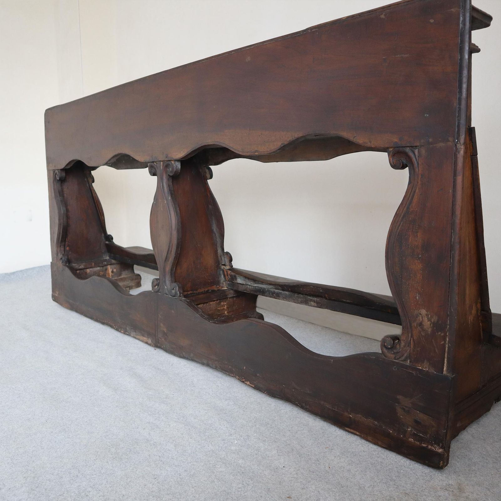 photo vintage 18th Century Walnut Prayer Kneeler From The Collection Of Italian Prince