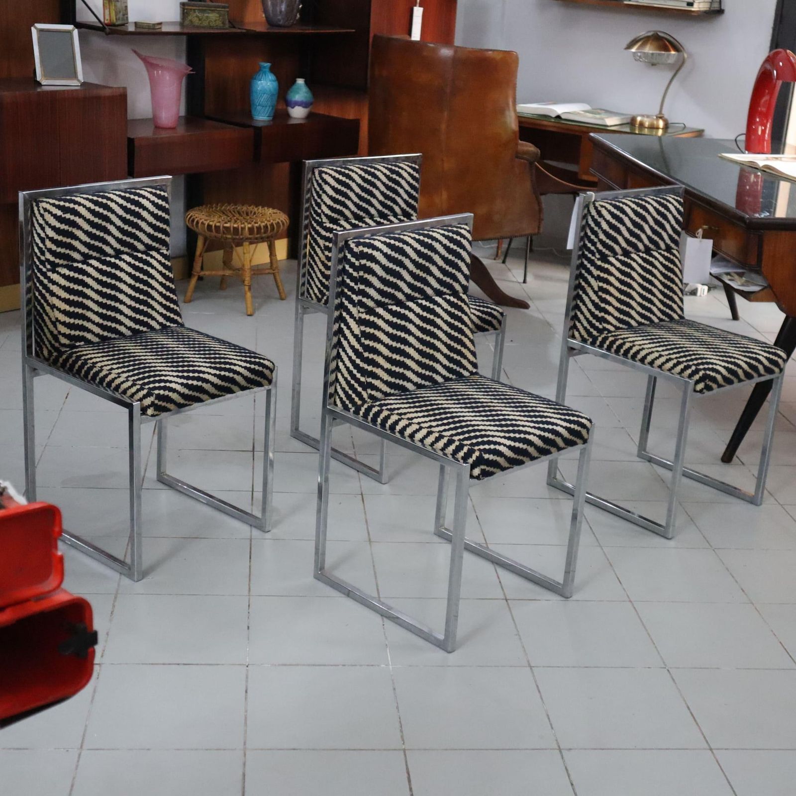 Mid Century Modern Italian Chairs By Nanda Vigo For Driade 1972, Set Of Four photo vinterior