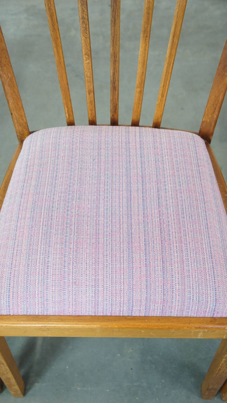 Nice, Cozy Set Of 4 Vintage Danish Design Dining Room Chairs From The 70s With Beautiful Light Purple Fabric Seats photo vintage