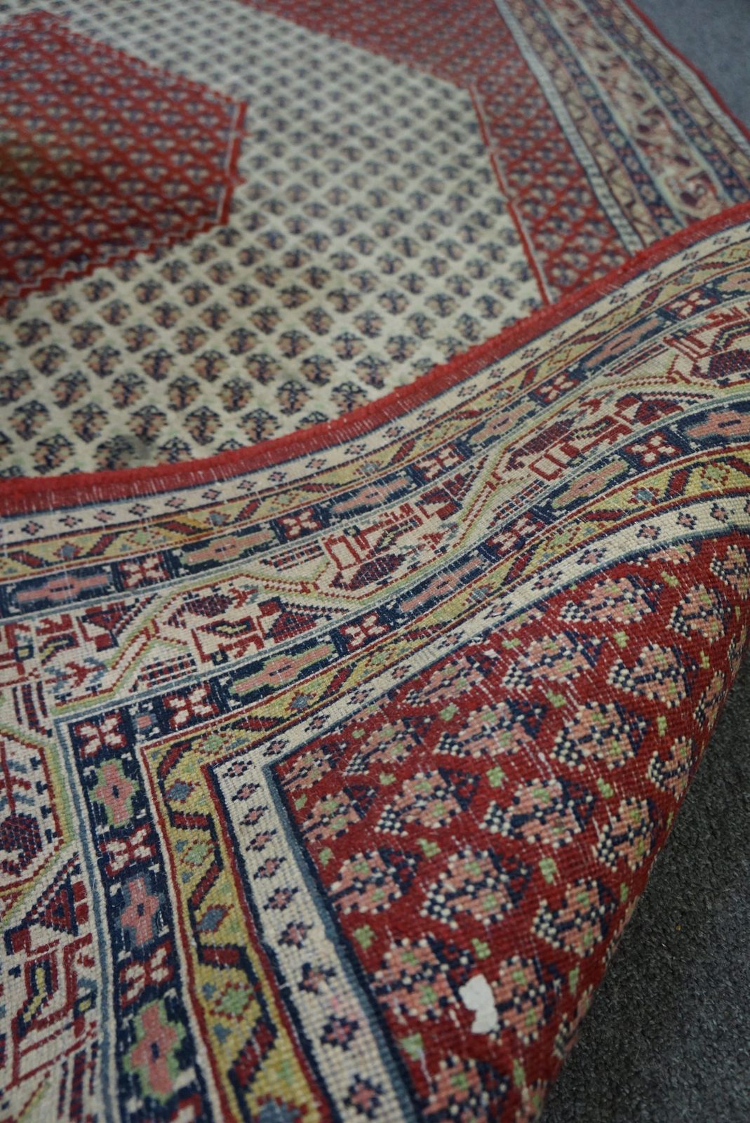 Hand Knotted Sturdy Rug With Beautiful Colors, 167 X 145 Cm photo 238.326