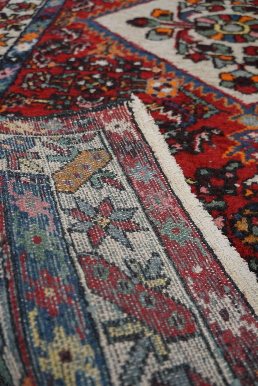 Hand Knotted Carpet/Rug With Tassels And Very Beautiful Pattern And Colors, 167 X 106 Cm photo for sale