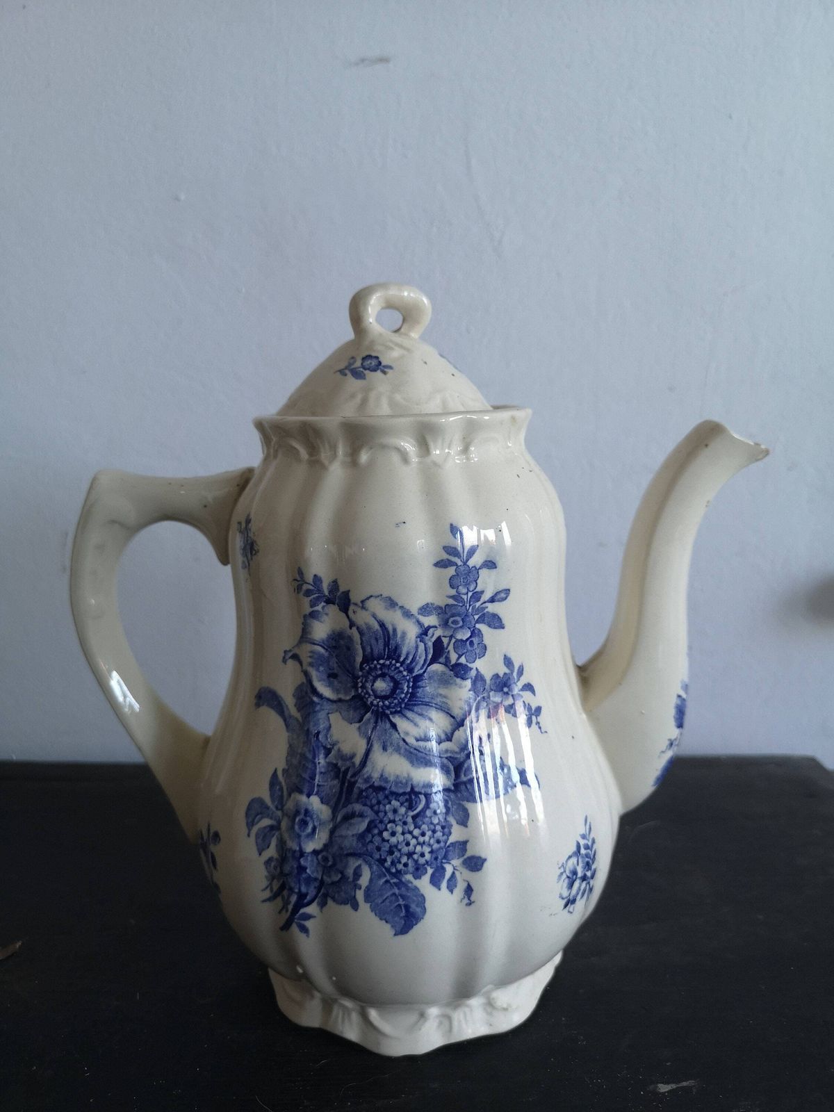 Vintage Collectible Tea Pot Boch Rhodia Belgium 1950s Original Hand Painted Blue & White